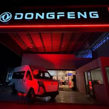 Dongfeng inaugura distribuidoras en Torreón y Saltillo