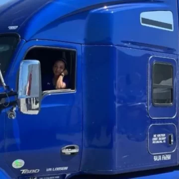 Nada tiene límites: Lupita Ríos, la mamá trailera que conquistó la carretera
