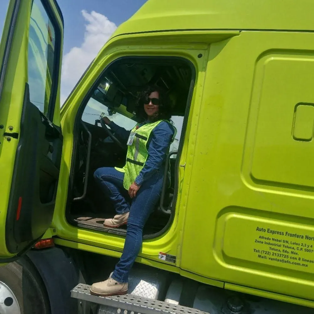 mama-trucker-madres-10-mayo-conductoras-1000x750-vianney-1