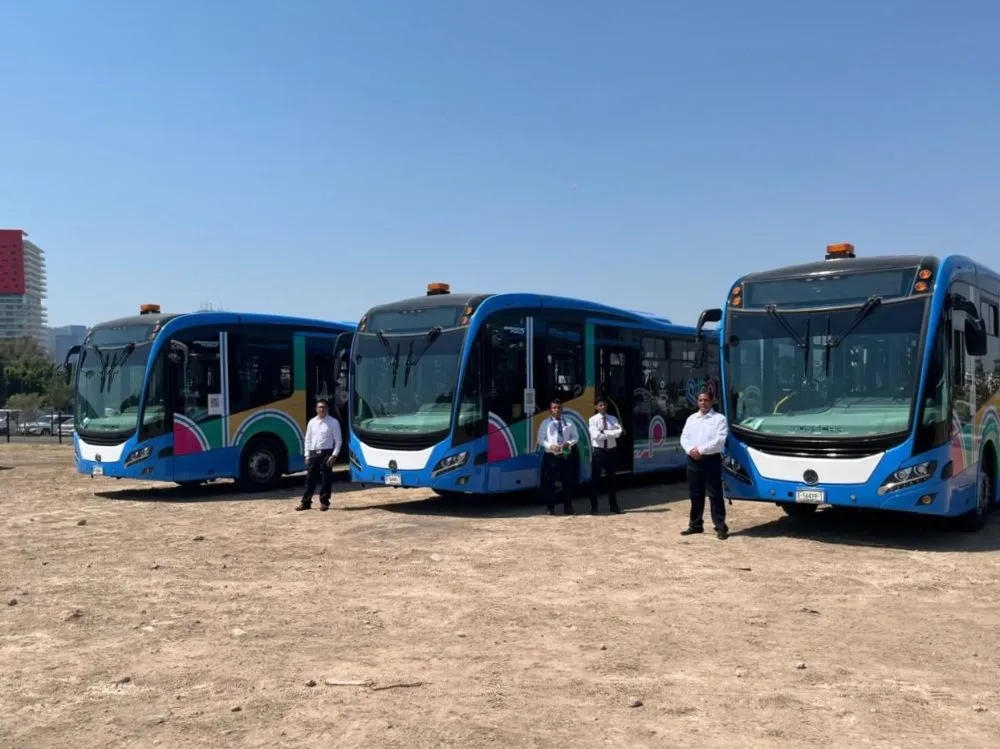 mercedes-benz-autobuses-queretaro-trucker-1000x750-1