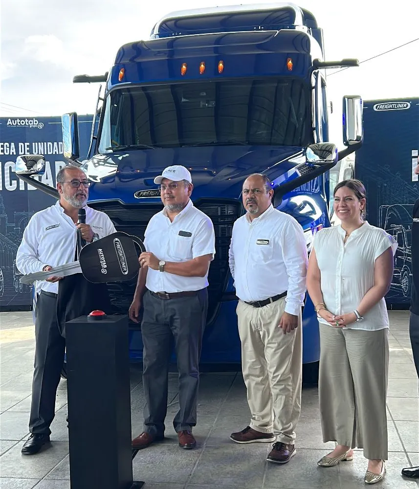 soluciones-para-ti-daimler-autotab-merida-trucker-1000x750-1