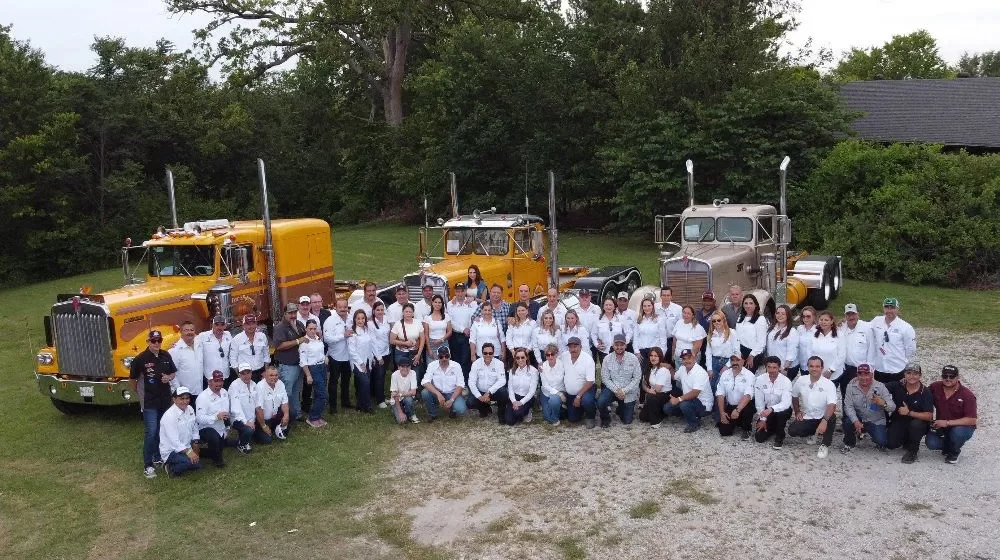Tracto Clásicos de Nuevo León conquista la 40ª Convención de la ATHS